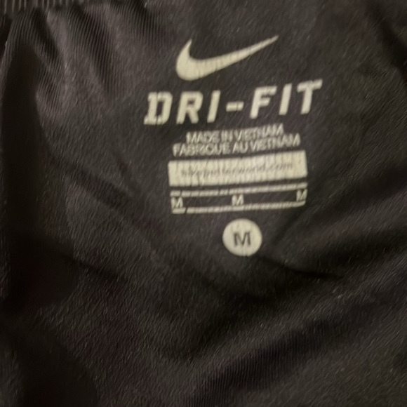 Nike running shorts - Picture 3 of 3